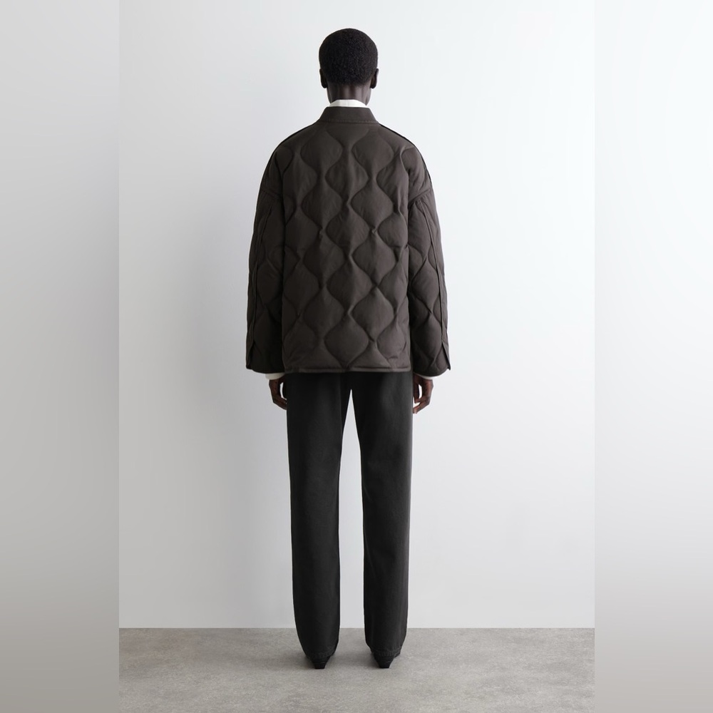 LIKE NEW COS Oversized Quilted Jacket Size M in Dark Brown - Picture 6 of 13